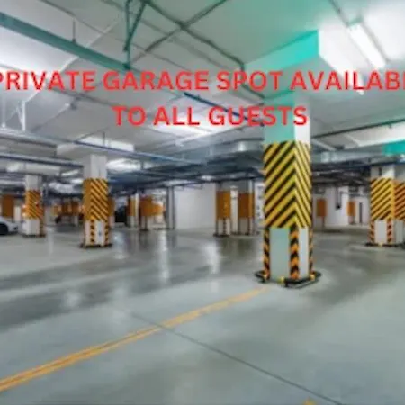 Prime Penthouse Location By Better Bookings Apartment