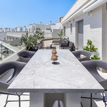 Prime Penthouse Location By Better Bookings 아파트 *
