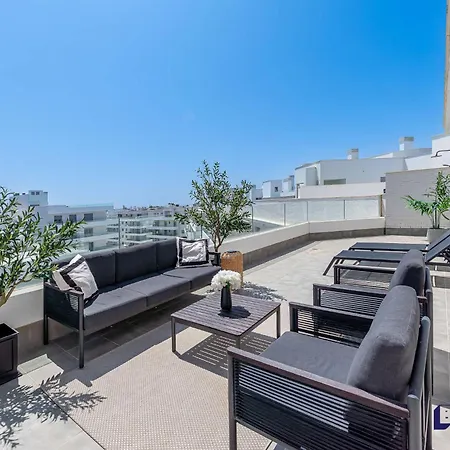 Prime Penthouse Location By Better Bookings 아파트
